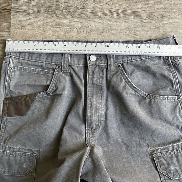 Wrangler Workwear Cargo Shorts Ranger Relaxed Fit Utility Carpenter Y2K Size 34 - Picture 3 of 11